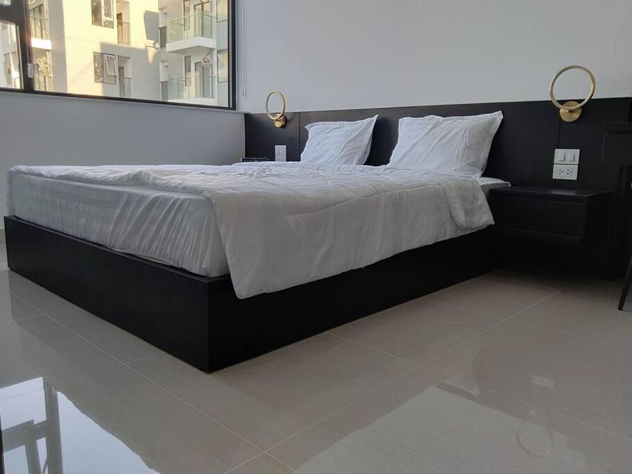 Love Home-Luxuryapart 2Bed-Pool&Sunrise View-5'Trang Tien Hue Exterior photo